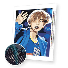 Załaduj obraz do przeglądarki galerii, Kim Taehyung
