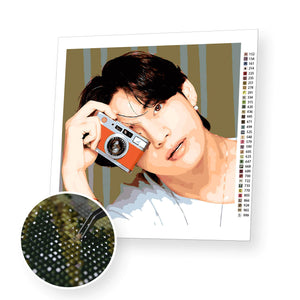 V with Camera