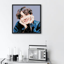 Załaduj obraz do przeglądarki galerii, J-Hope Smile